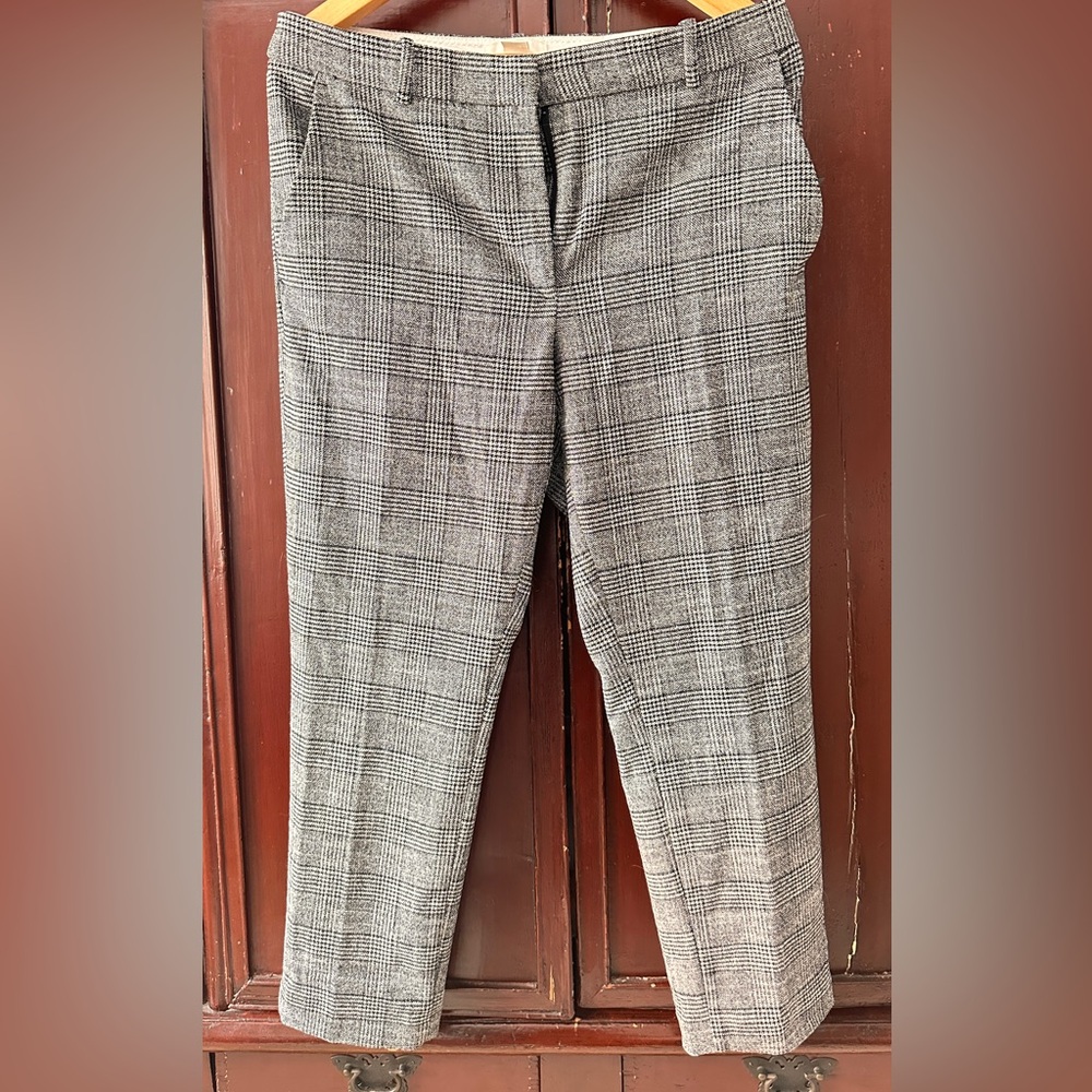 H&M women’s Classic Gray Checkered Pants
